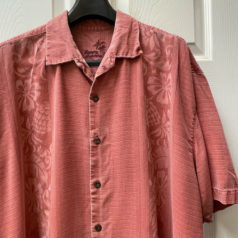 Tommy Bahama Men's Size XLX Tall 100% Silk Camp Collared Hawaiian Button Shirt